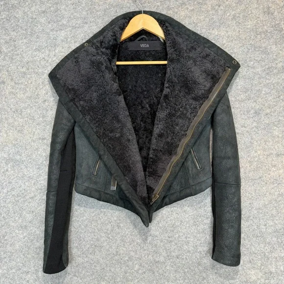 Veda 100% Shearling Leather Fur Moto Jacket Womens Small Motorcycle Designer Zip - Picture 11 of 16